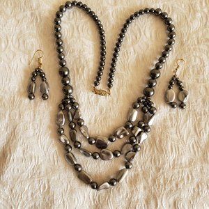 Opulent lustrous beads necklace pair with earrings